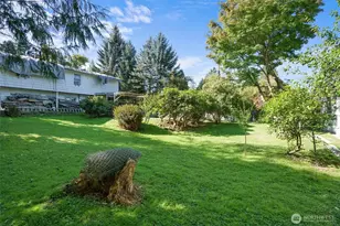 2704 NE 92nd St, Seattle, WA 98115 - Photo 10