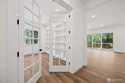 10610 134th Drive NE #111, Lake Stevens, WA 98258 - Photo 2