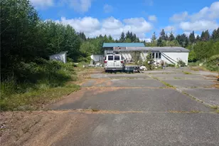 235 Delta Wing Dr, Forks, WA 98331 - Photo 2