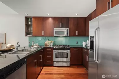 900 Lenora Street #702, Seattle, WA 98121 - Photo 8