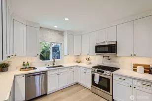 524 27th Ave, Seattle, WA 98122 - Photo 8