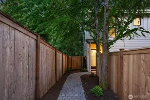 12837 NE 91st St, Kirkland, WA 98033 - Photo 4