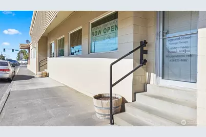 702 E Main Street, Othello, WA 99344 - Photo 2