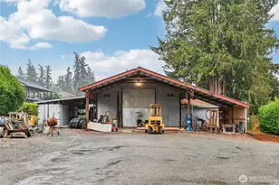 18815 Clarence Ave, Stanwood, WA 98292 - Photo 2