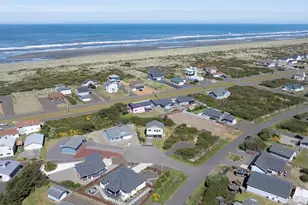 1080 Greenview Ct SW, Ocean Shores, WA 98569 - Photo 34