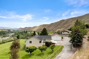 1901 Sleepy Hollow Rd, Wenatchee, WA 98801 - Photo 4