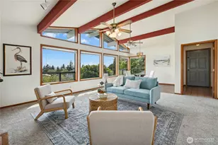 1108 S Chadwick Ct, Coupeville, WA 98239 - Photo 6