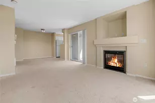 4343 Roosevelt Way NE, Seattle, WA 98105 - Photo 8