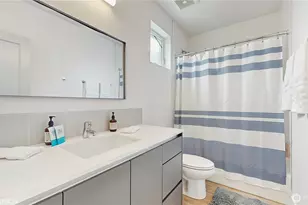 444 13th Ave, Seattle, WA 98122 - Photo 16