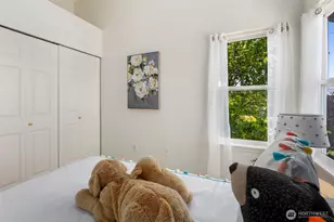 104 NE 94th St, Seattle, WA 98115 - Photo 16