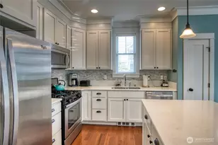 38 W Myrtle Ln, Pacific Beach, WA 98571 - Photo 8