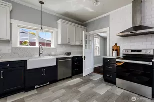 506 N Main St, Coupeville, WA 98239 - Photo 14