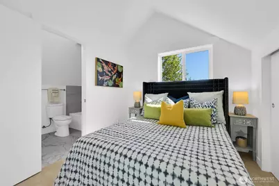 8040 19th Avenue NW, Seattle, WA 98117 - Photo 18