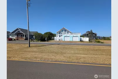 1249 E Ocean Shores Boulevard SW, Ocean Shores, WA 98569 - Photo 1