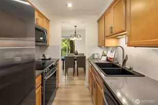 12223 NE Bel Red Rd, Bellevue, WA 98005 - Photo 14