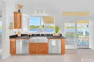 62 E North Bay Rd, Allyn, WA 98524 - Photo 10