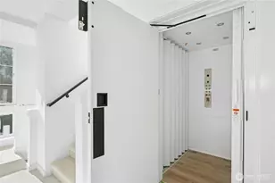 110 B 2nd Street S, Kirkland, WA 98033 - Photo 4