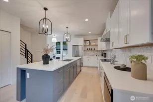 13542 39th Ave NE, Seattle, WA 98125 - Photo 16