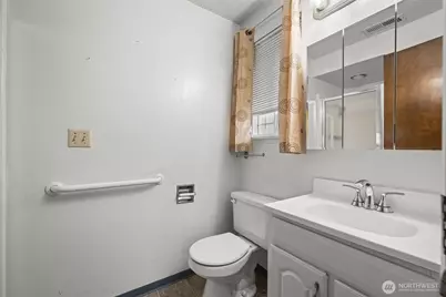 1209 Dundee Drive, Cosmopolis, WA 98537 - Photo 4