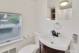 108 2nd St SE, Rainier, WA 98576 - Photo 22