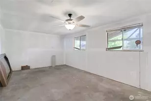 108 2nd St SE, Rainier, WA 98576 - Photo 32