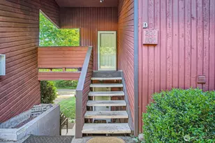 1208 S 216th St, Des Moines, WA 98198 - Photo 2