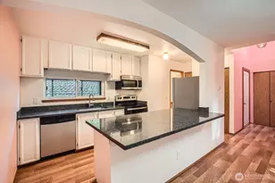 1208 S 216th St, Des Moines, WA 98198 - Photo 8