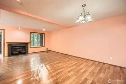 1208 S 216th Street #D201, Des Moines, WA 98198 - Photo 6