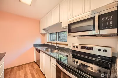 1208 S 216th Street #D201, Des Moines, WA 98198 - Photo 10