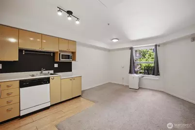 425 Vine Street #513, Seattle, WA 98121 - Photo 4