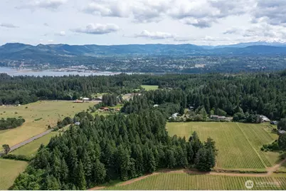 391 Newell Rd, Underwood, WA 98651 - Photo 6