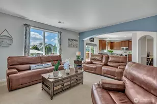 6715 Quincy Ave SE, Auburn, WA 98092 - Photo 4