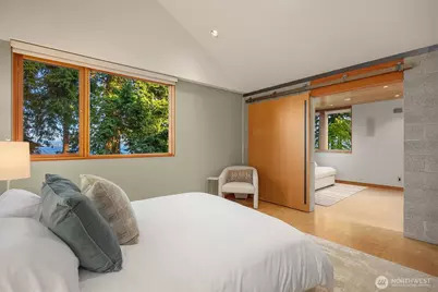 7268 Madrona Drive NE, Bainbridge Island, WA 98110 - Photo 28