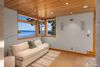 7268 Madrona Drive NE, Bainbridge Island, WA 98110 - Photo 26