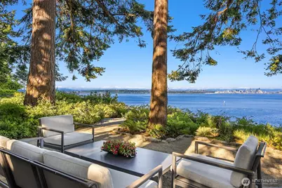 7268 Madrona Drive NE, Bainbridge Island, WA 98110 - Photo 2