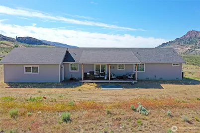 212 Hubbard Road, Riverside, WA 98849 - Photo 4