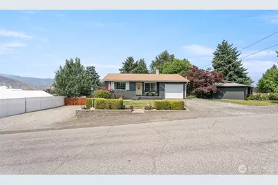 1598 Tedford Street SE, East Wenatchee, WA 98802 - Photo 4