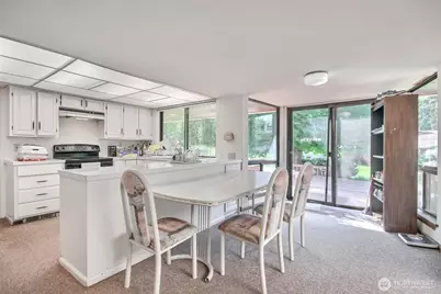 9402 48th Avenue E, Tacoma, WA 98446 - Photo 10