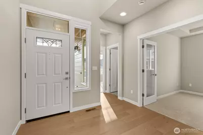 715 Maggee Street SE, Lacey, WA 98513 - Photo 4