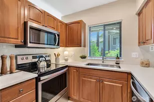 9009 Avondale Rd NE, Redmond, WA 98052 - Photo 8