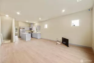 906 104th St Ct S, Tacoma, WA 98444 - Photo 2