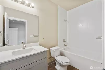 906 104th Street Ct S, Tacoma, WA 98444 - Photo 32