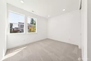 13920 181 St E, Puyallup, WA 98374 - Photo 4