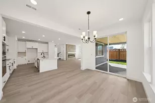 13920 181 St E, Puyallup, WA 98374 - Photo 16