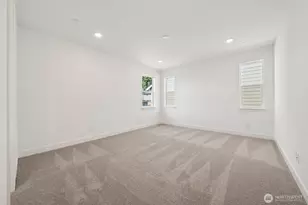 13920 181 St E, Puyallup, WA 98374 - Photo 24