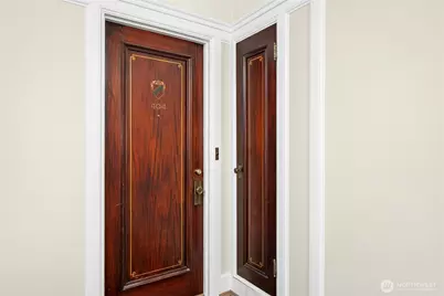 100 W Highland Drive #404, Seattle, WA 98119 - Photo 6