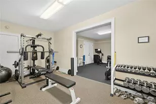 100 W Highland Dr, Seattle, WA 98119 - Photo 22