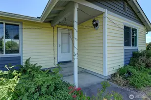 2320 183rd Street Ct E, Tacoma, WA 98445 - Photo 2