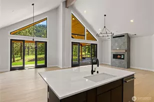 1061 Domerie Park Loop, Cle Elum, WA 98922 - Photo 16