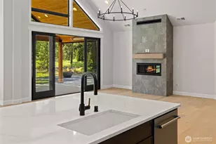 1061 Domerie Park Loop, Cle Elum, WA 98922 - Photo 18